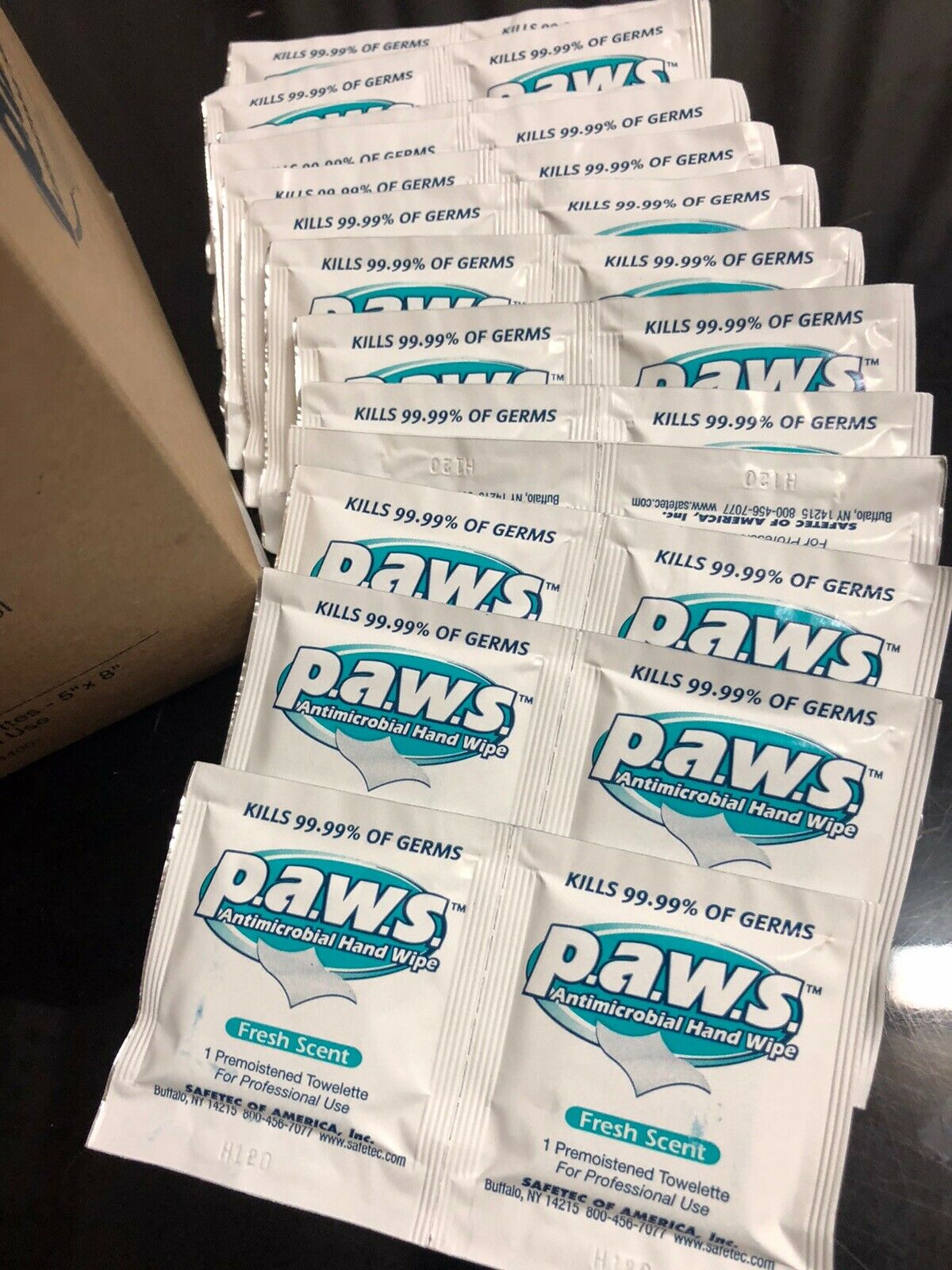 P.a.w.s Antiseptic Hand Wipe 100 Towelettes 5" X 8" Free Shipping