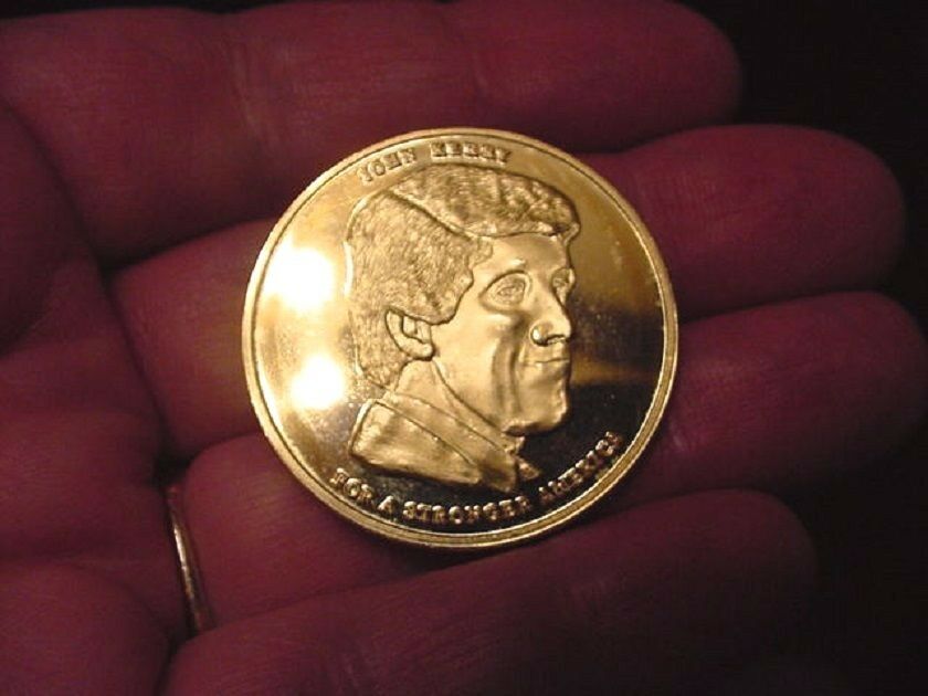 (MD-65) Vote JOHN KERRY Minted Commemorative BRASS COIN token COINS America