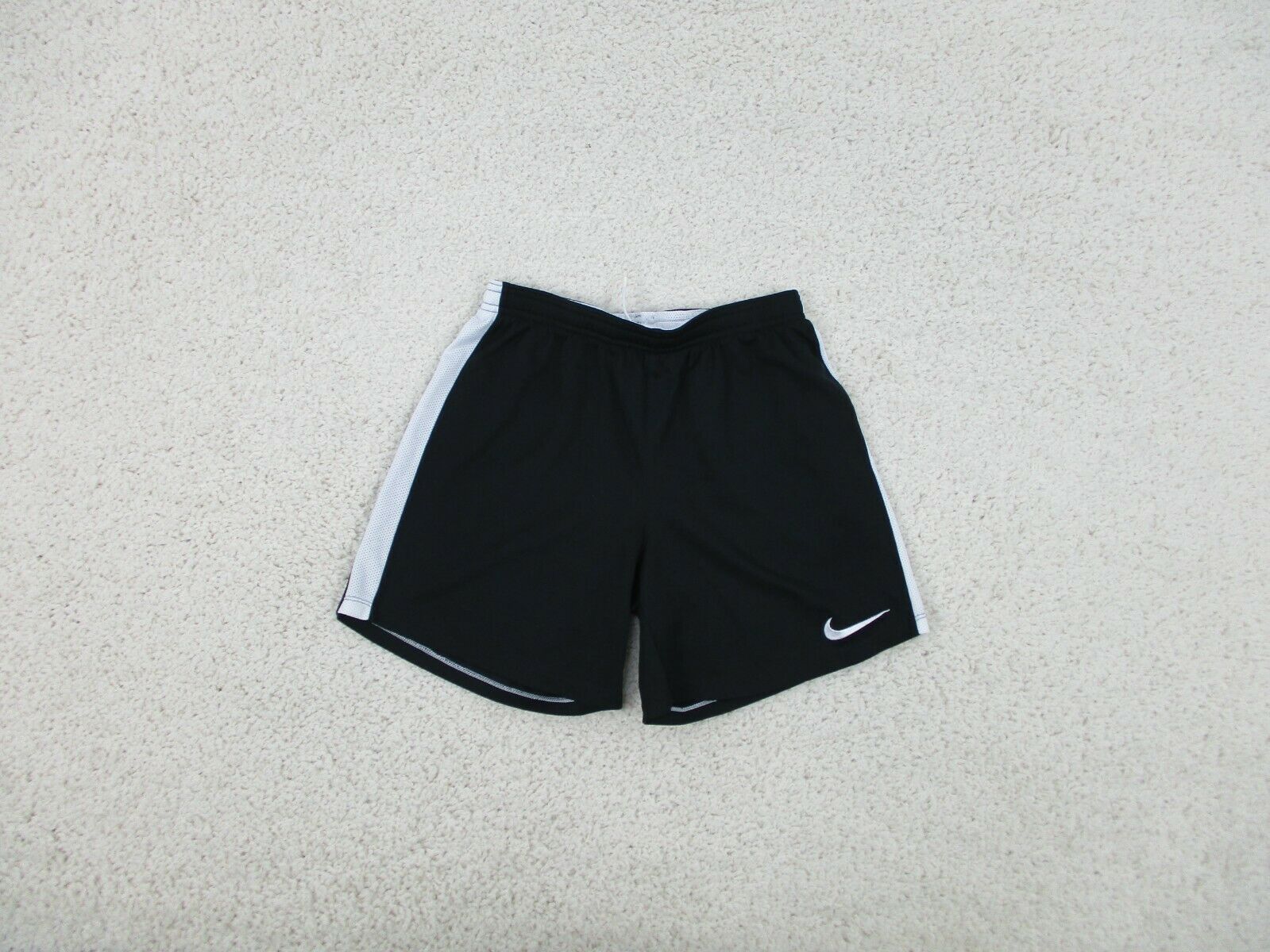 Nike Athletic Shorts Large L Youth Black Running Activewear DriFit Gym Boys Logo